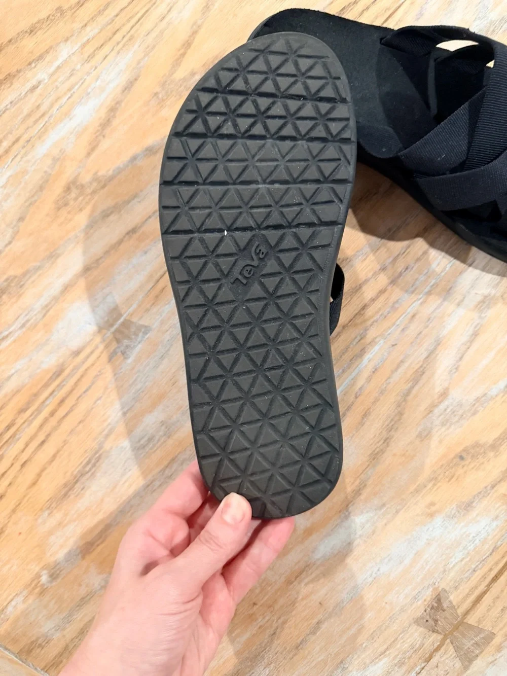 Unisex Teva Black Crisscross Slide Sandals M 9 W 11